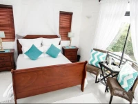 The Surf Shack - Backpackers/Hostel