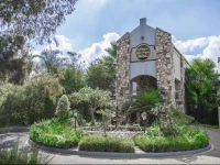 Afrique Boutique Hotel O.R. Tambo