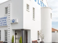 Hiflyerz Guest House