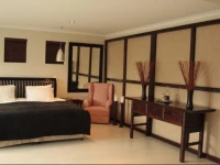 Manor on the Bay Guest House