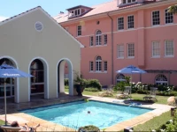 The Quays, Majestic Village