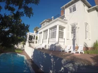 Rhondas Manor Guest House 3*