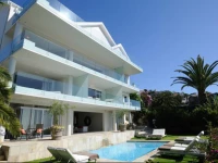 The Clarendon - Bantry Bay