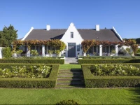 14 on Klein Constantia