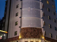 Uniqstay Hostel and Suite