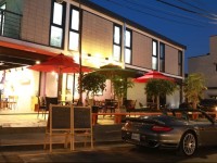 88 Guesthouse & Cafe