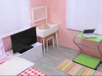 Kpopstarzhouse (Women Only)