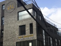 Myeongdong Artmonstay Guesthouse