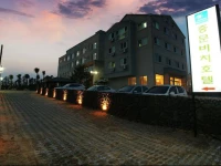 Jungmun Beach Hotel 2*