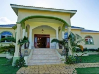 Valencia Villa Ocho Rios