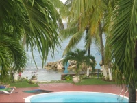 Chrisanns Beach Resort Apt 21