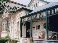 Water Bay Villa Bed & Breakfast