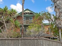 Balcony on Lawson 3*