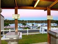 North Coast Holiday Parks Shaws Bay 4*