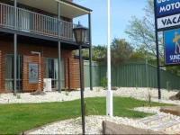 Golden Reef Motor Inn