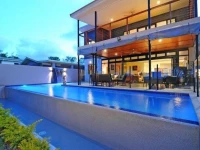 Bramston Beach - Luxury Holiday House