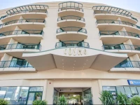 Central Cosmo Apartment Hotel