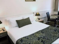 Garden City Motor Inn