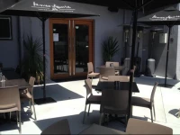 The Commercial Hotel Motel