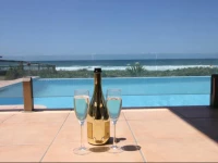 Absolute Beachfront Family Holiday Home