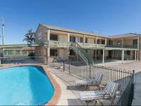 Golden Beach Motor Inn