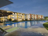 Whalecove Apartments