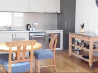 Flynns on Bathurst 4*