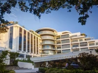 Mantra Charles Hotel