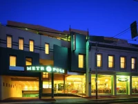 Metropole Hotel Apartments