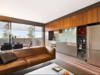 Melbourne Fully Self Contained Modern 1 Bed Apartment (6MADK)