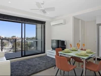 St Kilda Holiday Apartments