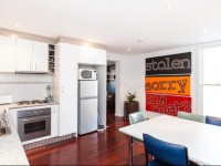 Vincent - Beyond a Room