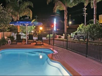 Albatross Holiday Units