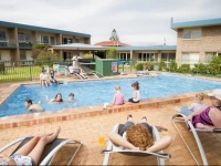 Lakeside Holiday Apartments Merimbula 4*