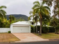 Casa Breeze - Luxury Holiday House