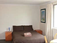 Malibu Apartments - Perth