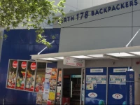 Perth 178 Backpackers