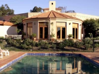 Estate Tuscany, The Mill & Brokenback Bar