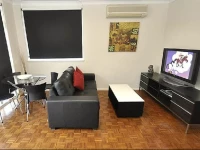 Neutral Bay Self-Contained Modern One-Bedroom Apartment (9BENT)