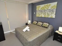Sydney CBD Modern Self-Contained Two-Bedroom Apartment (36 MKT)
