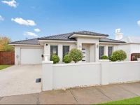 Central Warrnambool Townhouse