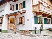 Chalet & Apartments Tiroler Bua