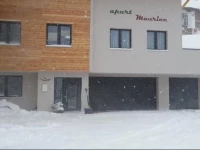 Apart Maurice