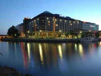 Hilton Helsinki Strand 5*