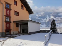 Hs Christoph, 100 m2