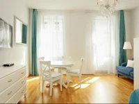 Herzlich Willkommen - KГјss die Hand