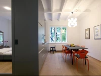 Jazzy Designer Flat On A Prime Spot