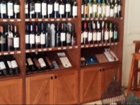 Hotel & Vinoteca Selecto Wine Bar