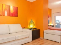 Modern Studio Centrally Located