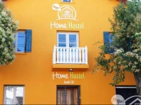 HOPA-Home Patagonia Hostel & Bar
